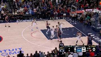 澳亚国际网站-助攻高手送出致命传球，完成绝杀破门