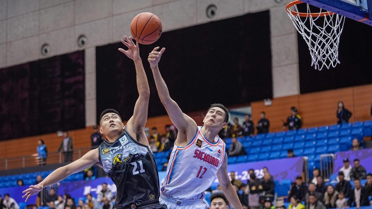 澳亚国际最新网址-包含吉林男篮大胜四川，雄起展现强大实力的词条